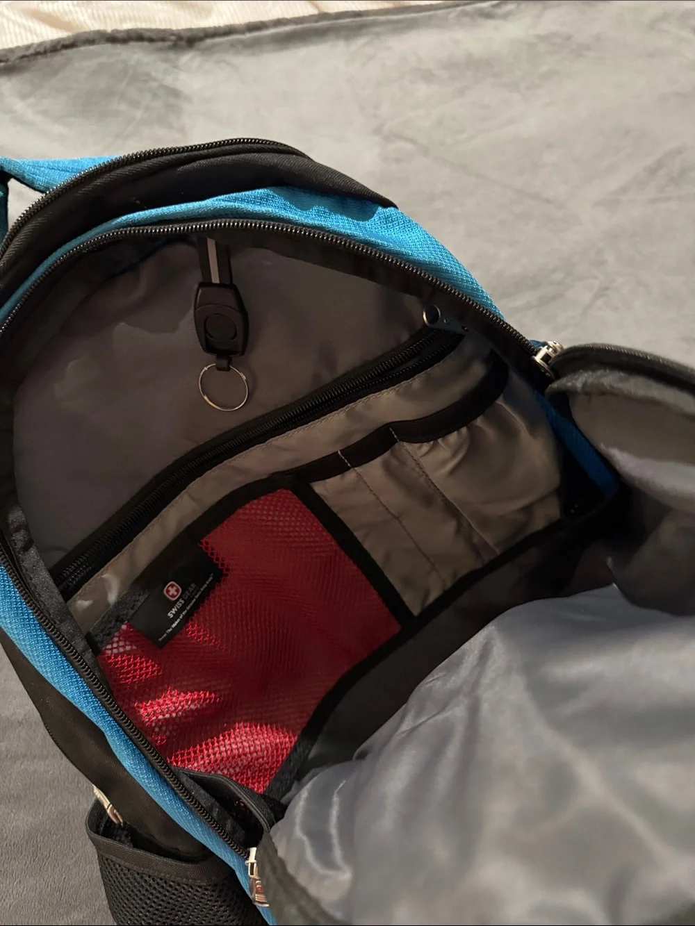 SwissGear Blue and Cream Laptop Backpack with Multiple Pockets